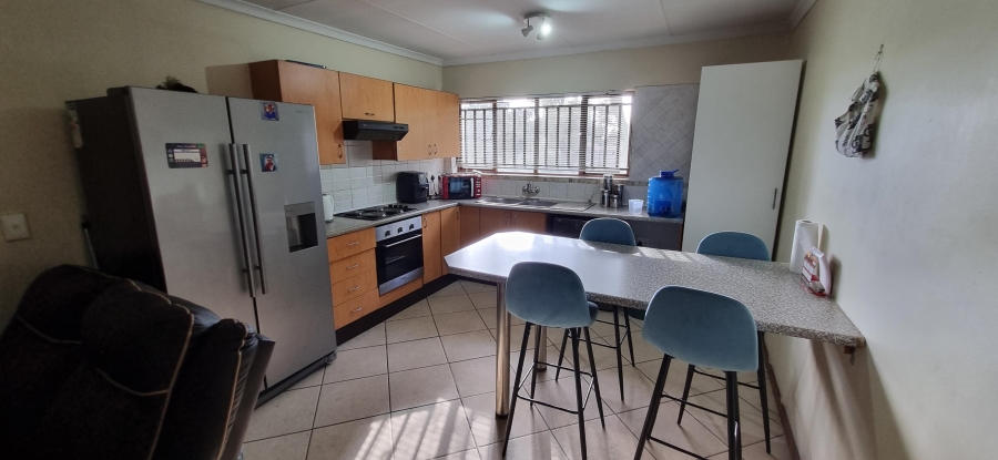 To Let 2 Bedroom Property for Rent in Brits North West